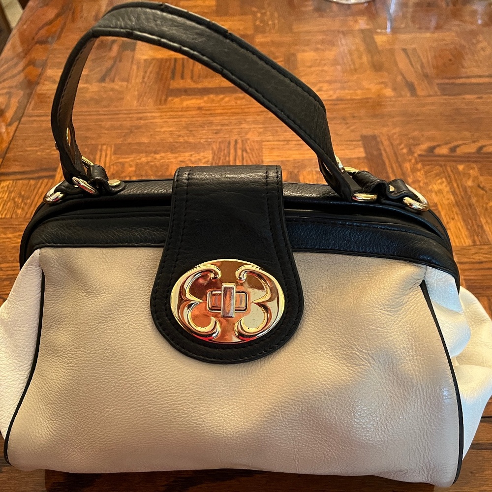 Emma Fox Leather Handbag